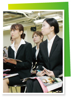 バックアップ体制が万全。美容業界で働く、夢への近道はここ！就職率100％